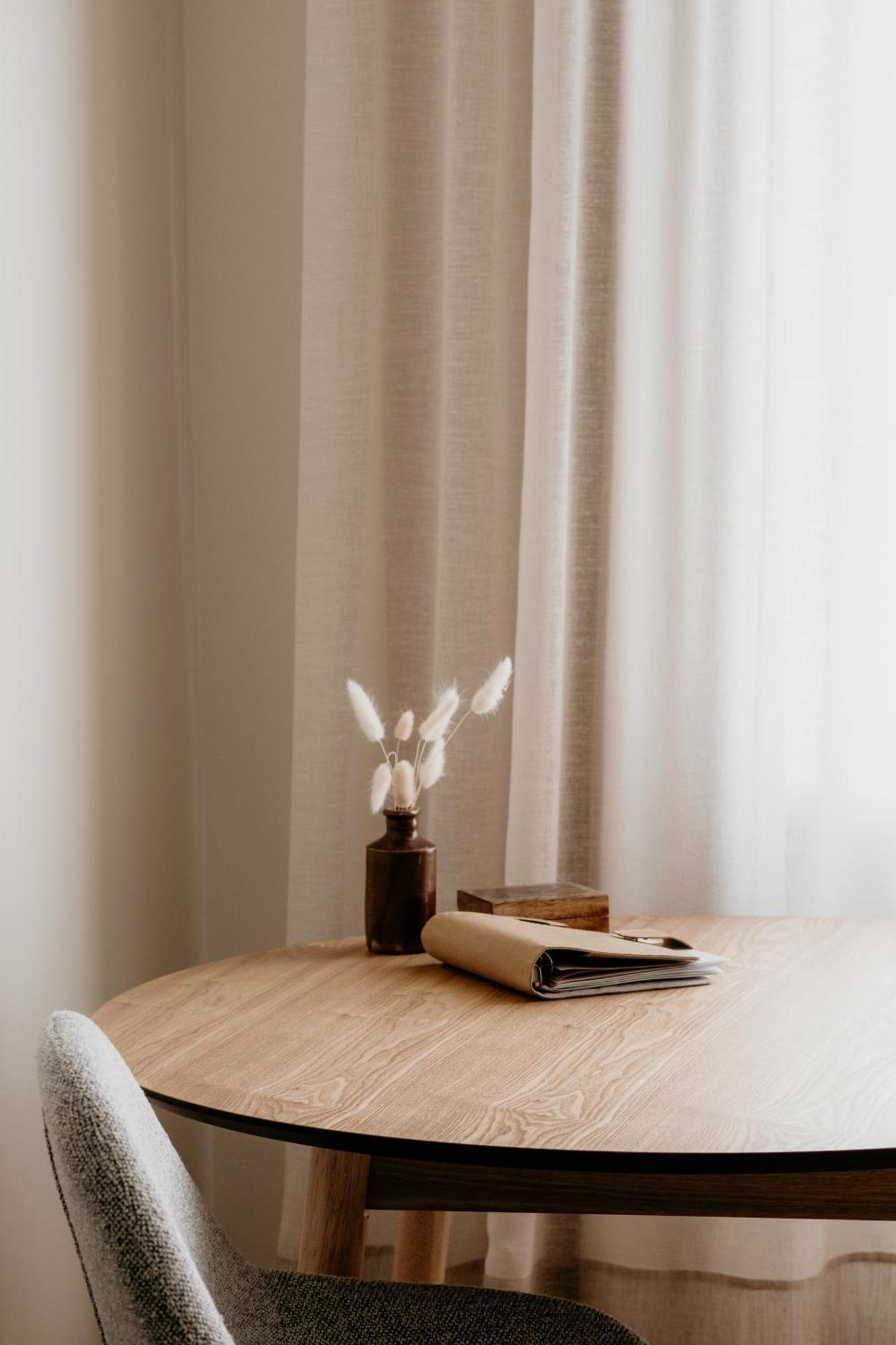 The Oak & Anchor Hotel Port Fairy Exterior foto Curtain made of linen